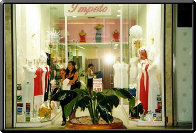 32 - Loja 3 - Projeto e Obra Shopping D.jpg